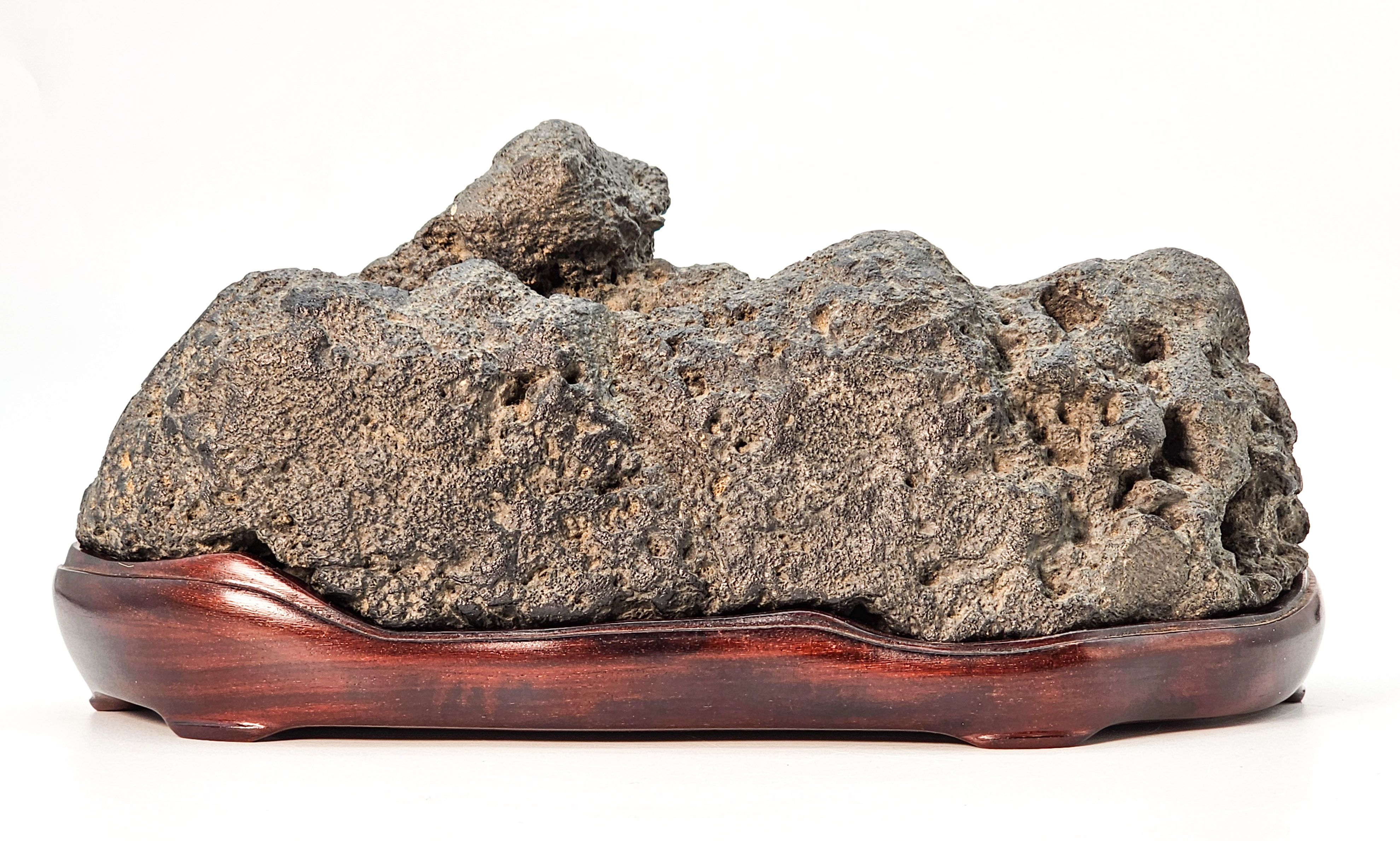 Suiseki aus Japan inkl. Daiza 24,5x12x12cm 