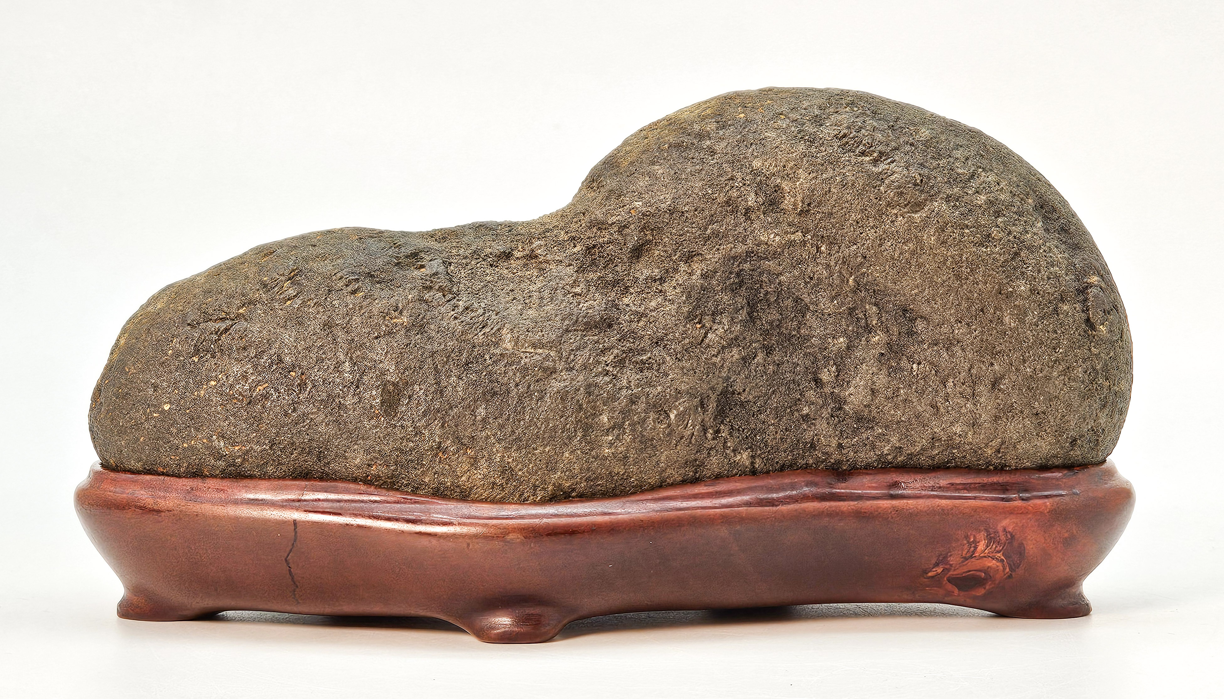 Suiseki aus Japan inkl. Daiza 17x10,5x9cm  