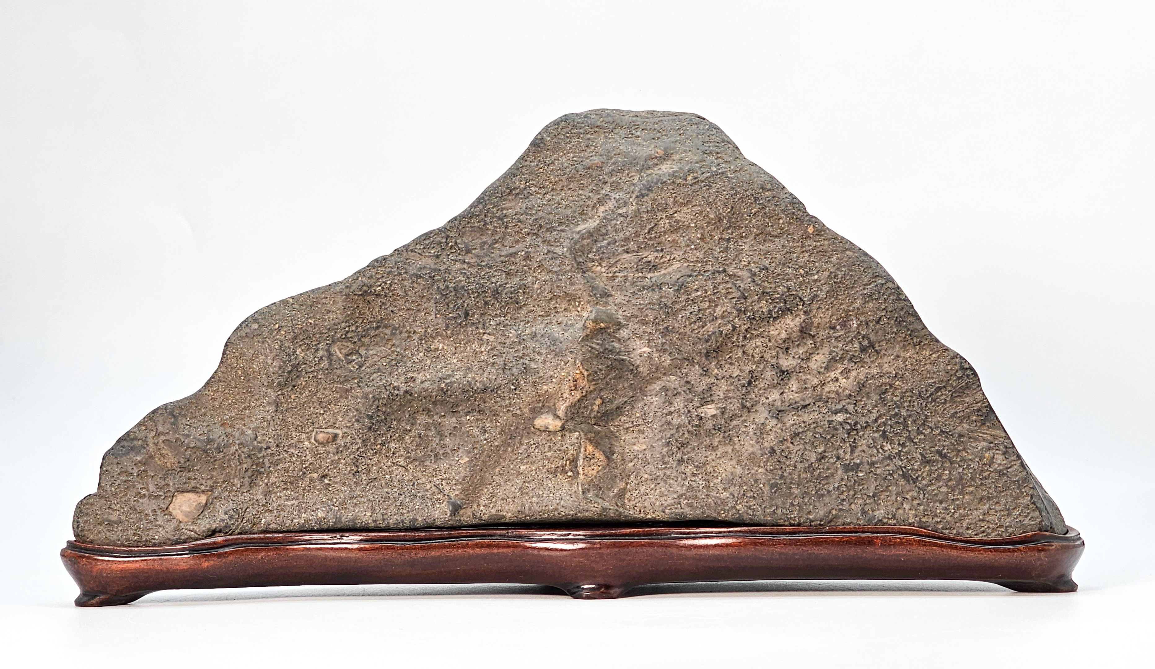 Suiseki aus Japan inkl. Daiza 33,5x10,5x17cm   