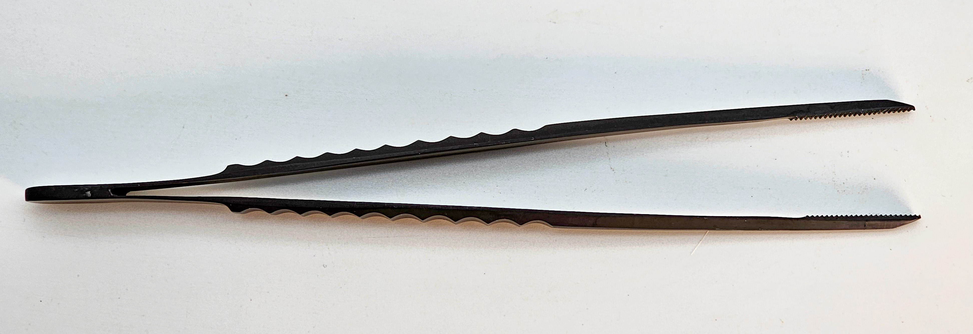 Kaneshin Bonsai Chirurgenpinzette Nr. 64K – 180 mm, schwarzer Oxid-Edelstahl